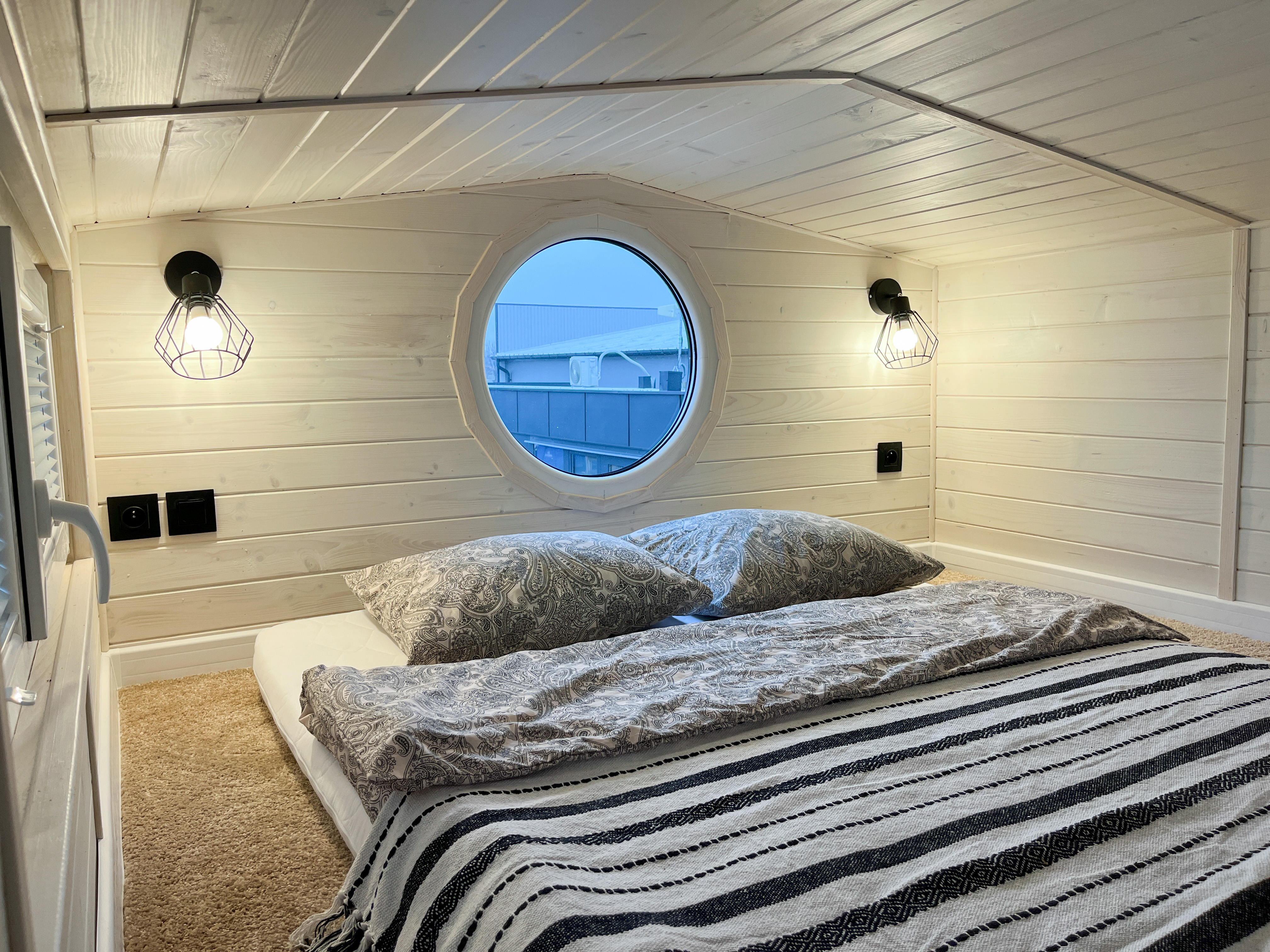 Tiny House, Containerhuis, Modulair Huis, Mini-Huis - French Kiss Tiny House, Containerhuis, Modulair Huis, Mini-Huis - French Kiss