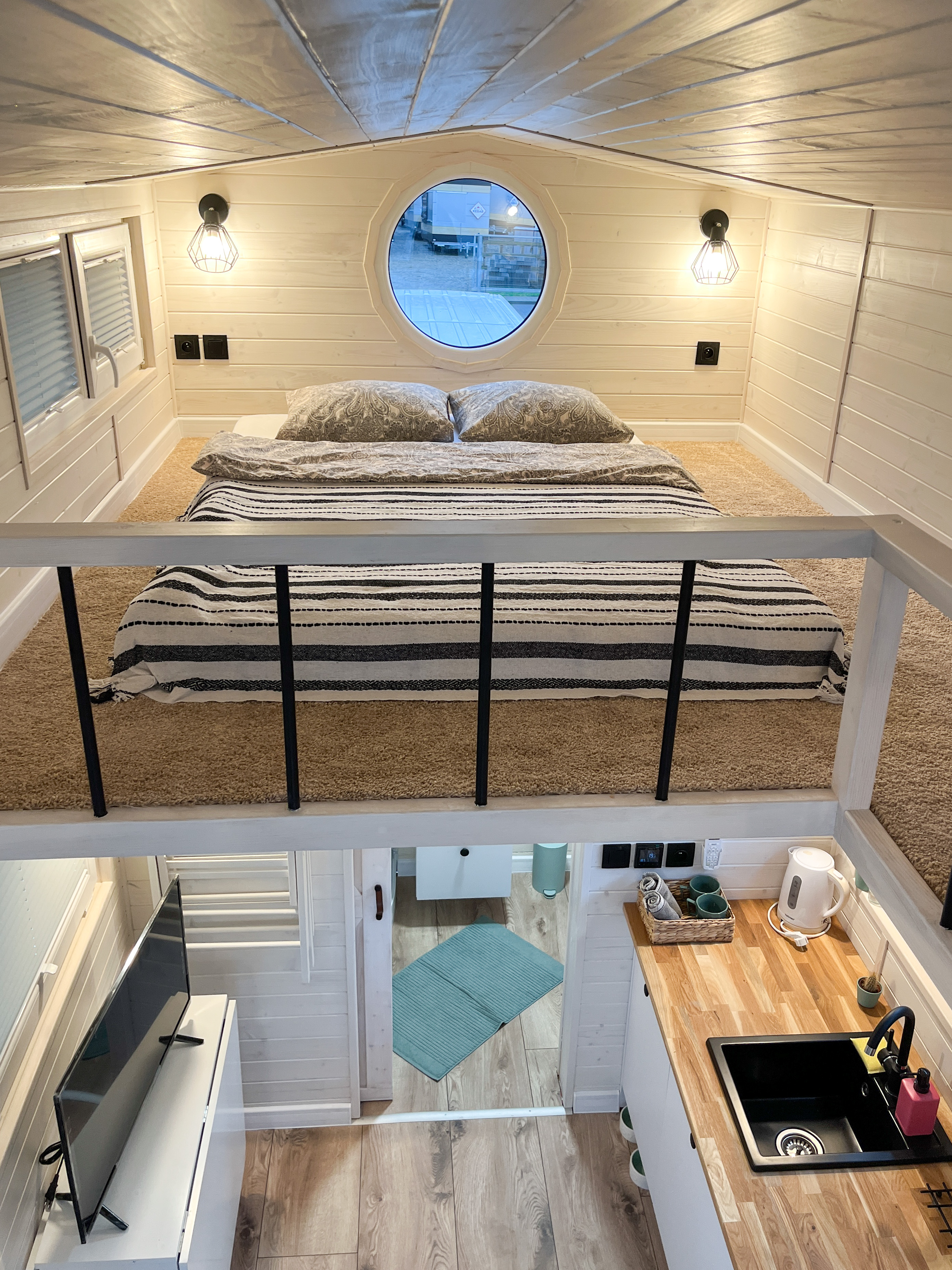 Tiny House, Containerhuis, Modulair Huis, Mini-Huis - French Kiss Tiny House, Containerhuis, Modulair Huis, Mini-Huis - French Kiss